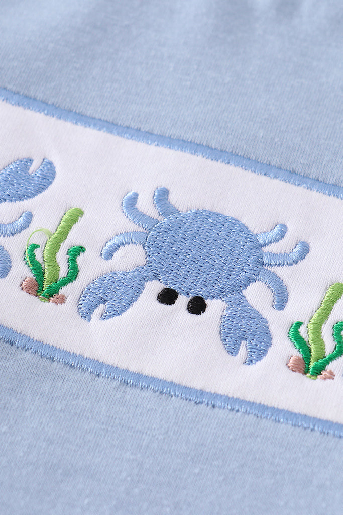 Blue crab embroidery boy set