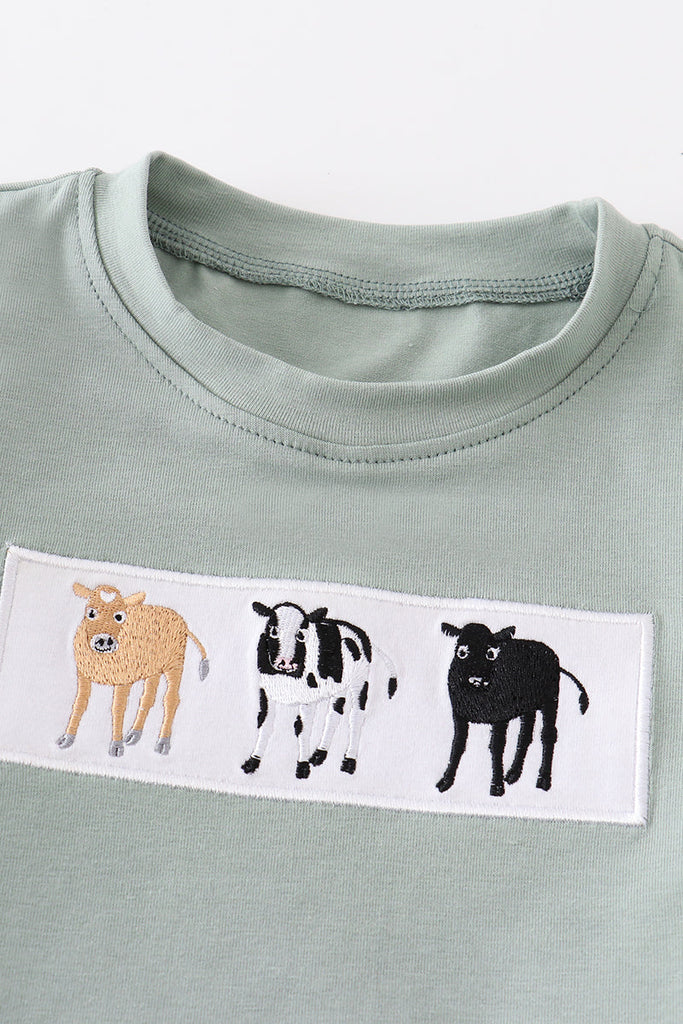 Green cows embroidery boy short set