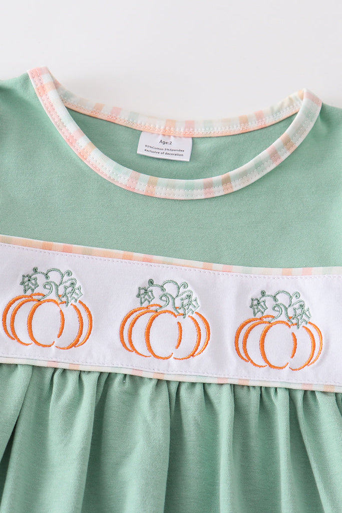 Green pumpkin embroidery girl set