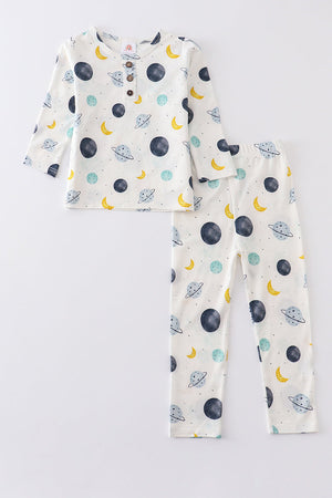 Planet print pajamas set