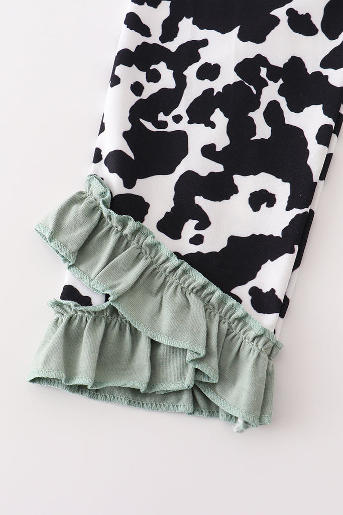 Green cow farm embroidery girl set