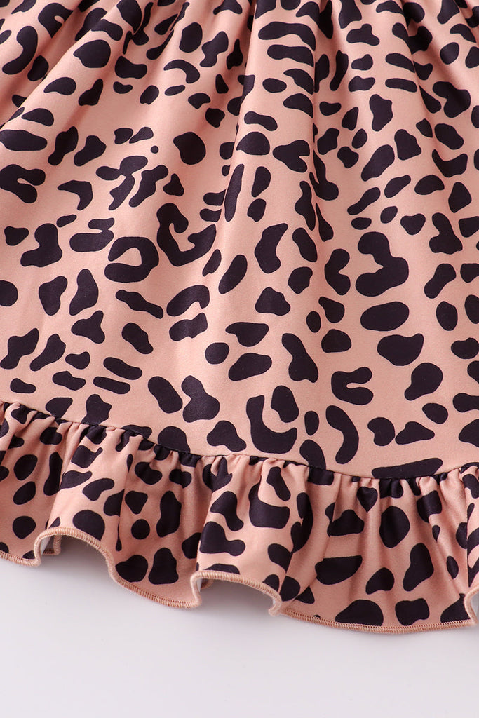 Leopard print pocket button dress