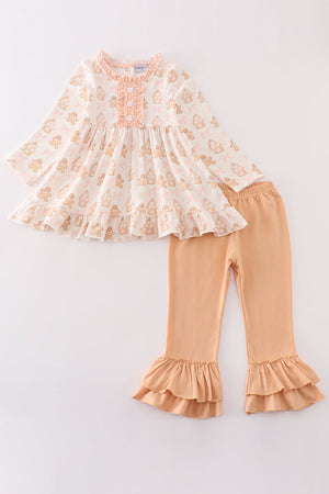 Beige gingerbread girl ruffle pants set