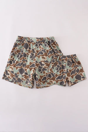 Green camouflage print dad&me shorts