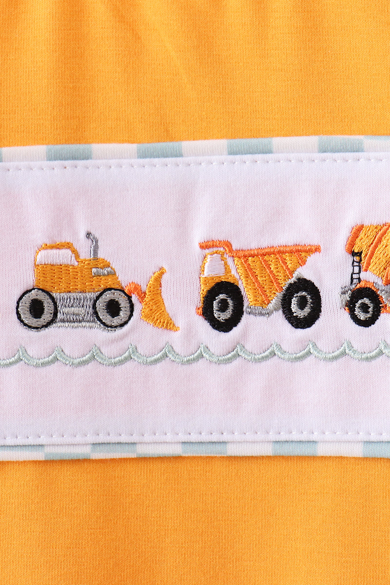 Construction vehicle embroidery shorts set