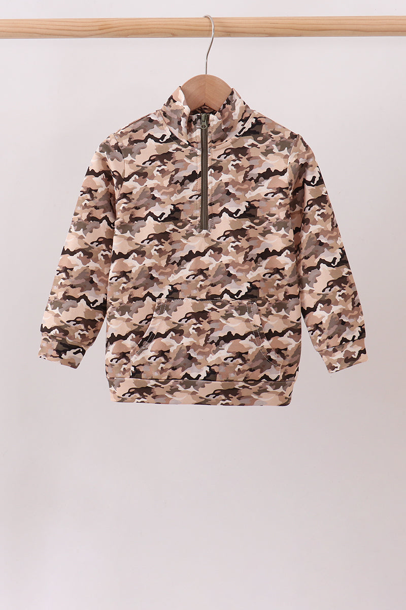 Camouflage zipper pullover