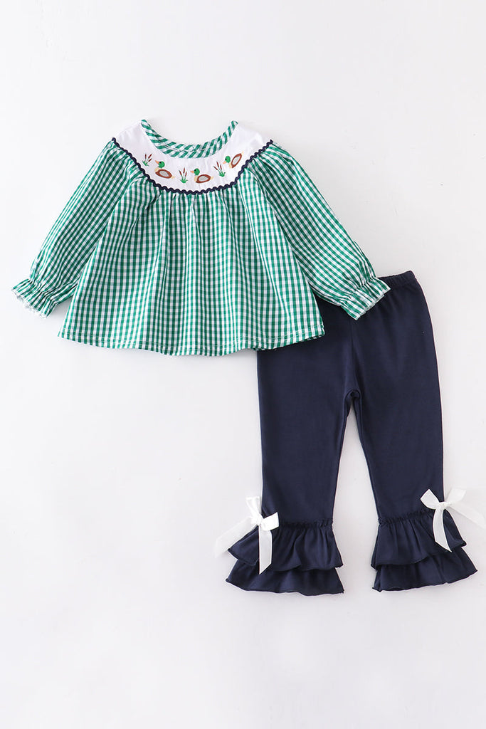 Duck embroidery bow smocked ruffle girl set